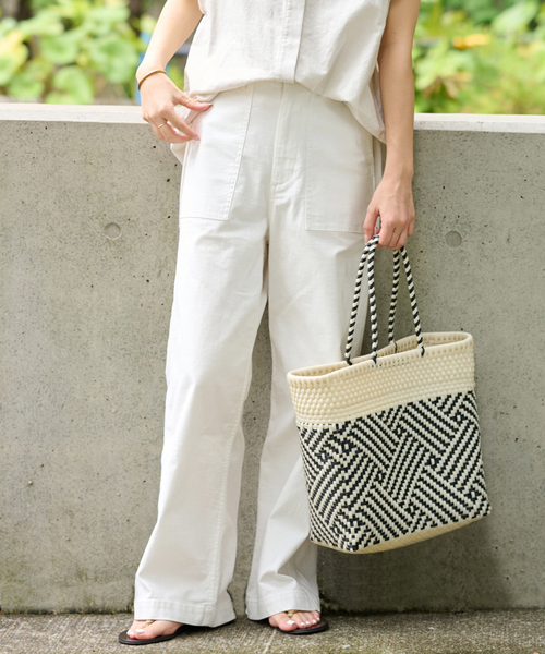 JOURNAL STANDARD relume(ジャーナルスタンダード レリューム)の「《追加17》ワイドベイカーパンツ(カーゴパンツ・レディース・ホワイト/ネイビー・38/36/34)」の1枚目の写真