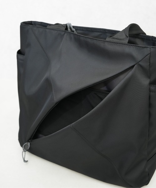 Samsonite Red（サムソナイトレッド）の「【SAMSONITE RED/サムソナイトレッド】 SAC'S BAR別注 バイアスジャック4D BUSINESS TOTE L（トートバッグ・メンズ・ブラック・FREE）」の16枚目の写真