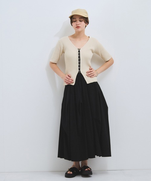 VICKY(ビッキー)の「モチモチリブニットホックカーディガン≪手洗い可能≫(カーディガン/ボレロ・レディース・オフホワイト/ブラック・M)」の22枚目の写真