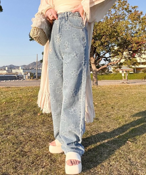 merrylatte（メリーラテ）の「低身長OK◎フラワージャガードデニムパンツ（デニムパンツ・レディース・ネイビー・MEDIUM/LARGE）」の9枚目の写真