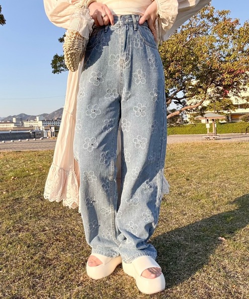 merrylatte（メリーラテ）の「低身長OK◎フラワージャガードデニムパンツ（デニムパンツ・レディース・ネイビー・MEDIUM/LARGE）」の16枚目の写真