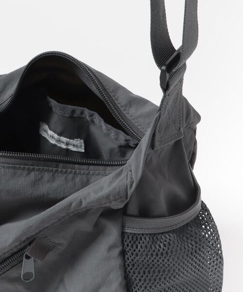 URBAN RESEARCH DOORS（アーバンリサーチドアーズ）の「Micro Ripstop Shoulder（ショルダーバッグ・メンズ・グレー/アイボリー/ブラック・-）」の16枚目の写真