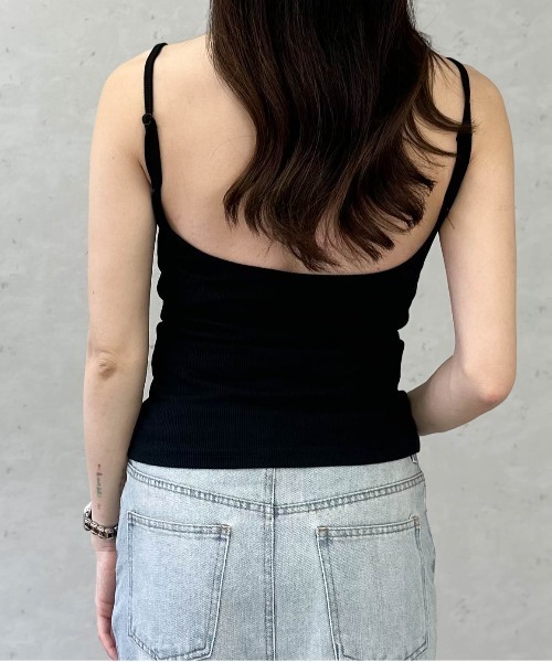 Per sist ence(パーシエンス)の「カットリブカップ付きバックオープンキャミ(キャミソール・レディース・ベージュ/ブラウン/オフホワイト/ブラック・ONE SIZE)」の19枚目の写真