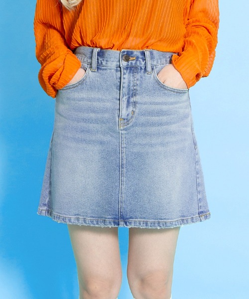 PUNYUS（プニュズ）の「台形デニムミニスカート（デニムスカート・レディース・ブラック/ライトブルー・1/2/3/4）」の12枚目の写真