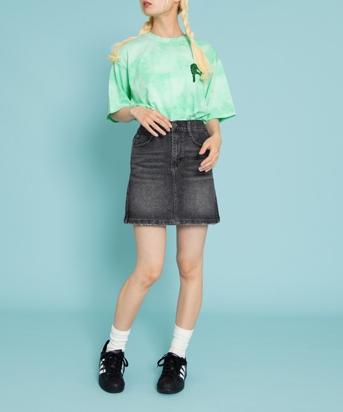 PUNYUS（プニュズ）の「台形デニムミニスカート（デニムスカート・レディース・ブラック/ライトブルー・1/2/3/4）」の7枚目の写真