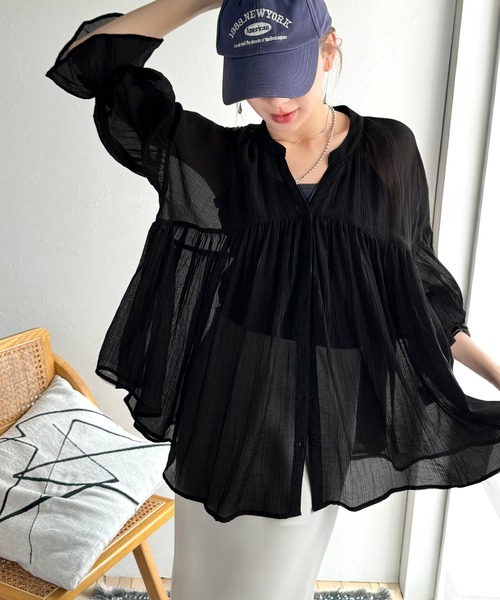 classicalelf(クラシカルエルフ)の「軽やかな風を纏って、ふんわりと。前後2wayボリュームシルエットシアーヨウリュウキャンディスリーブギャザーブラウス(長袖)(シャツ/ブラウス・レディース・ブラウン/ブラック/オフホワイト・LARGE/MEDIUM/SMALL/X-LARGE)」の20枚目の写真