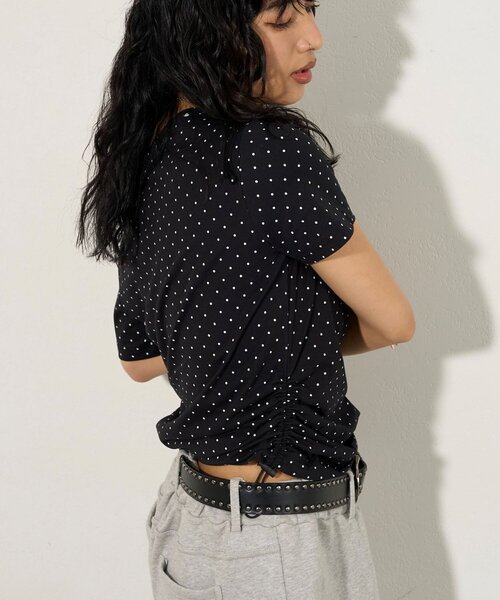 WHO'S WHO gallery(フーズフーギャラリー)の「アソート (カモ柄/ヒョウ柄)/ドット柄)スタッズドロストワンショルTEE(Tシャツ/カットソー・レディース・グレー/カーキ/ホワイト/ブラック・FREE)」の15枚目の写真