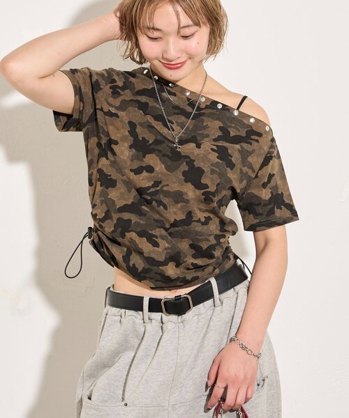 WHO'S WHO gallery(フーズフーギャラリー)の「アソート (カモ柄/ヒョウ柄)/ドット柄)スタッズドロストワンショルTEE(Tシャツ/カットソー・レディース・グレー/カーキ/ホワイト/ブラック・FREE)」の21枚目の写真