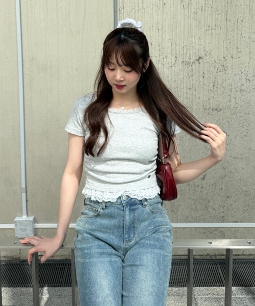 Another Branch olive des olive（アナザーブランチオリーブデオリーブ）の「【＠re.__mi23セレクト】裾レースT（Tシャツ/カットソー・レディース・ブラック/ライトグレー/ブラウン/ブラック系その他/ホワイト系その他・FREE）」の7枚目の写真