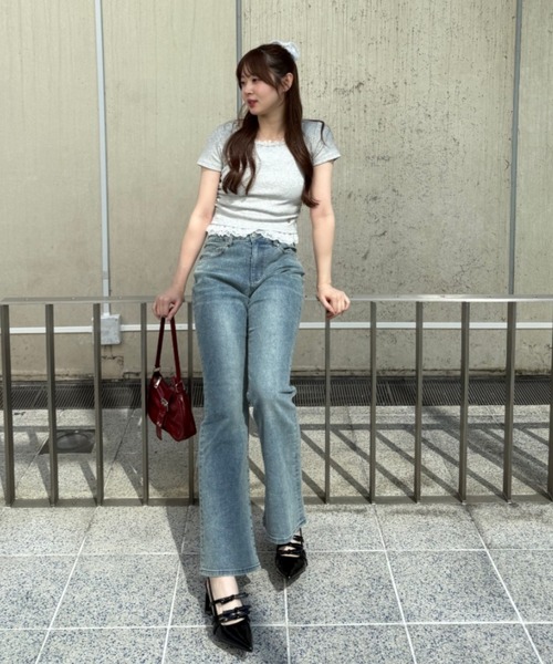 Another Branch olive des olive（アナザーブランチオリーブデオリーブ）の「【＠re.__mi23セレクト】裾レースT（Tシャツ/カットソー・レディース・ブラック/ライトグレー/ブラウン/ブラック系その他/ホワイト系その他・FREE）」の9枚目の写真