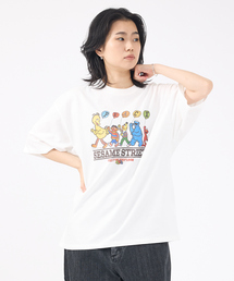 【FRUIT OF THE LOOM/フルーツ オブ ザ ルーム】SESAME STREET meets FOTL Illust T-Shirt/セサミストリートコラボTシャツ