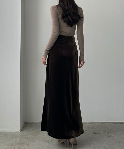 Louere（ルエレ）の「ハイウエストべロアナロースカート（スカート・レディース・クリーム/ブラック/ブラウン・X-LARGE/LARGE/MEDIUM/SMALL）」の12枚目の写真