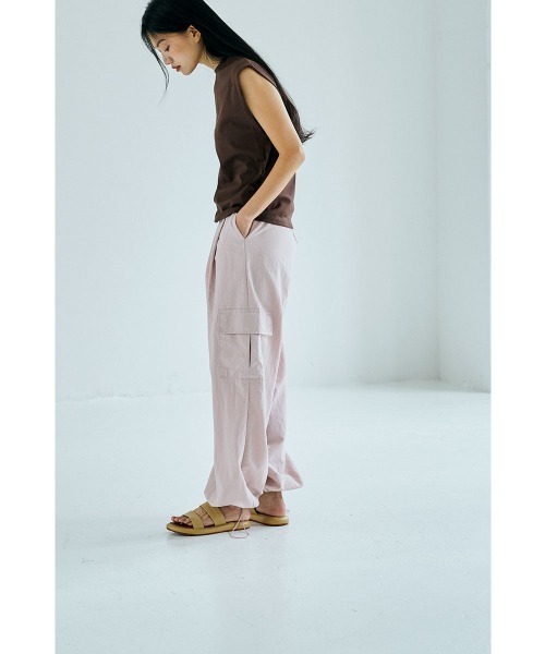 marjour(マージュール)の「NYLON PARACHUTE PANTS(カーゴパンツ・レディース・ピンク・M)」の7枚目の写真