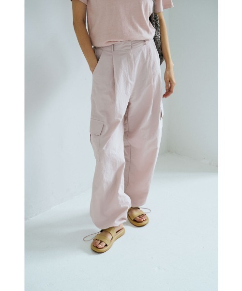 marjour(マージュール)の「NYLON PARACHUTE PANTS(カーゴパンツ・レディース・ピンク・M)」の16枚目の写真