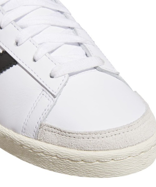 adidas(アディダス)の「adidas Originals JABBAR HI(アディダスオリジナルス ジャバー ハイ)(スニーカー・メンズ・ホワイト系・29.5cm/29cm/28.5cm/28cm/27.5cm/25.5cm/25cm/24.5cm/24cm/23.5cm/22cm/22.5cm/23cm/26cm/26.5cm/27cm/30cm)」の3枚目の写真