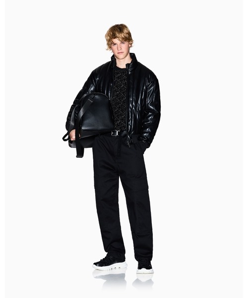 ARMANI EXCHANGE(アルマーニエクスチェンジ)の「【A|X アルマーニ エクスチェンジ】コットンツイル ワイドカーゴパンツ(EC限定カラー含)(カーゴパンツ・メンズ・チャコールグレー×ブラック/ブラック・28inch/29inch/30inch/31inch/32inch/33inch/34inch/36inch)」の8枚目の写真