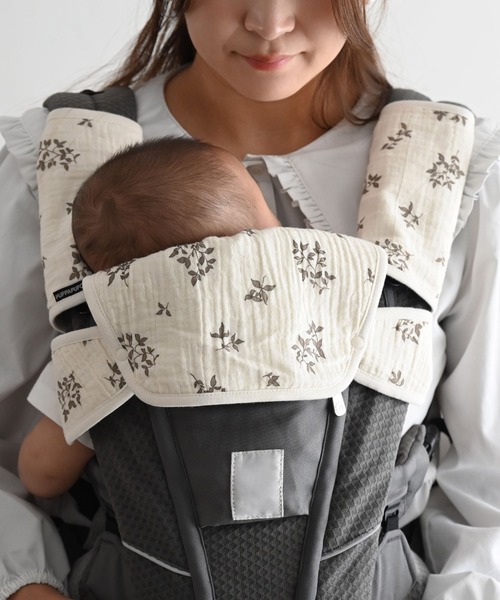 PUPPAPUPO(プッパプーポ)の「【防水】 抱っこ紐カバー ガーゼ(抱っこ紐/ベルトカバー/スリング・キッズ・ピンク/グレイッシュベージュ/ブルー・FREE)」の1枚目の写真