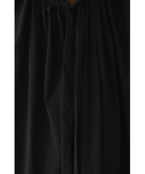 STYLEMIXER(スタイルミキサー)の「ACTIVE撥水ギャザーワンピース(ワンピース・レディース・アイボリー/ブラック/ブラウン・SMALL/MEDIUM)」の22枚目の写真