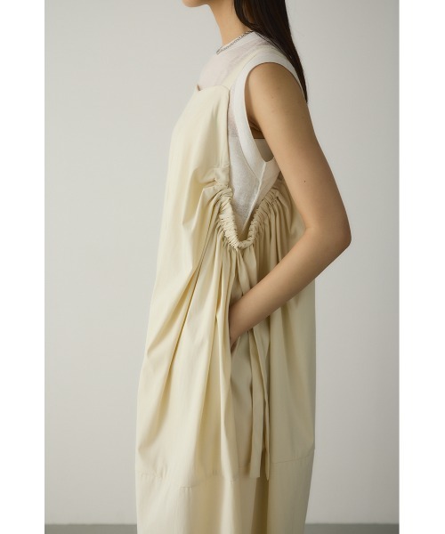 STYLEMIXER(スタイルミキサー)の「ACTIVE撥水ギャザーワンピース(ワンピース・レディース・アイボリー/ブラック/ブラウン・SMALL/MEDIUM)」の9枚目の写真