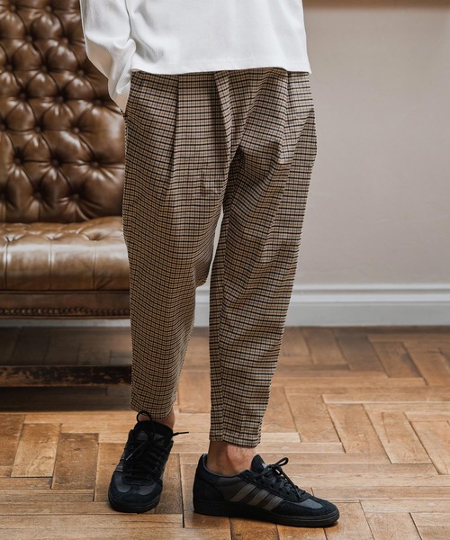 Magine（マージン）の「mp13904-Two Tuck Tapered Pants テーパードパンツ（その他パンツ・メンズ・ベージュ系その他/ブラック系その他/ブラック・48/46/44）」の22枚目の写真