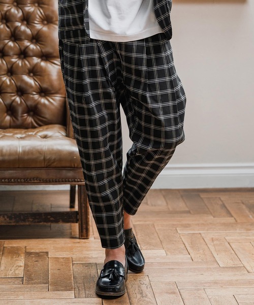 Magine（マージン）の「mp13904-Two Tuck Tapered Pants テーパードパンツ（その他パンツ・メンズ・ベージュ系その他/ブラック系その他/ブラック・48/46/44）」の17枚目の写真