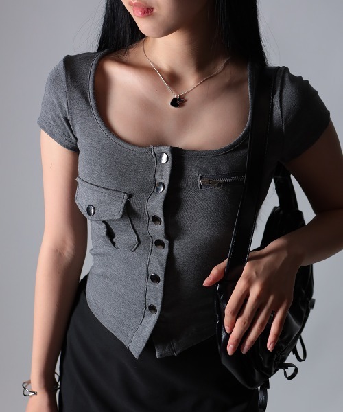 NANAHACHI(ナナハチ)の「スリムフィットジッパーポケットTシャツ(Tシャツ/カットソー・レディース・アイボリー/ブラック/グレー・SMALL/MEDIUM)」の13枚目の写真