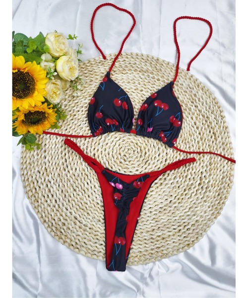 【定価14300円】ベネトン フラワーモチーフ三角ビキニ PK 定価14300円】ベネトン フラワーモチーフ三角ビキニ PK 【公式通販】