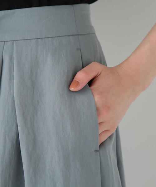 human woman（ヒューマンウーマン）の「◆ランダムタックスカート（スカート・レディース・ブラウン/グレー・SMALL/MEDIUM）」の15枚目の写真