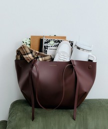 CHARLES & KEITH（チャールズ & キース）の「Calla カルラ ラージトートバッグ（トートバッグ）」