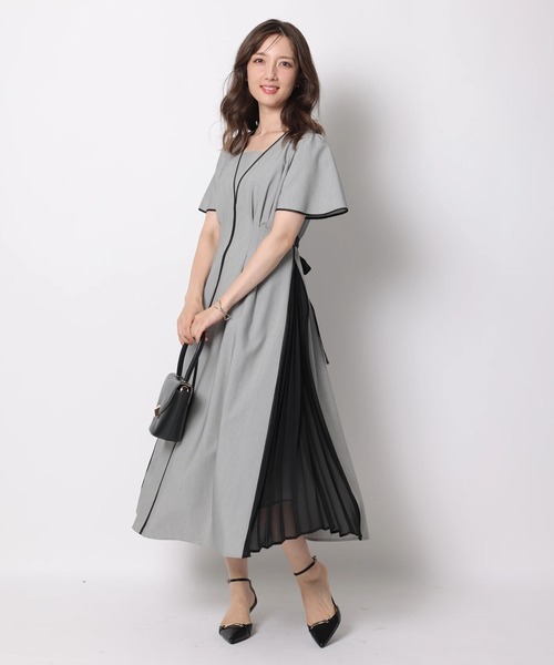 アプワイザーリッシェ今期アイテム　サイドプリーツ配色ワンピース サイドプリーツ配色ワンピース（ワンピース）｜Apuweiser-riche