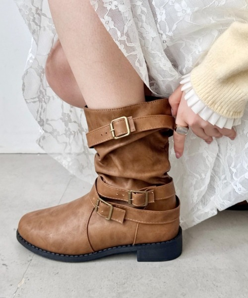 エルレセロ ベージュ スエード エンジニアブーツ バックルベルト セール】ベルトデザインエンジニアブーツ（ブーツ）｜SOLLON