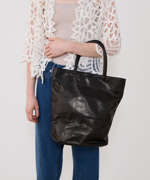 TOMORROWLAND （トゥモローランド）の「les basiques トートバッグ（トートバッグ・レディース・ブラック・FREE）」の2枚目の写真