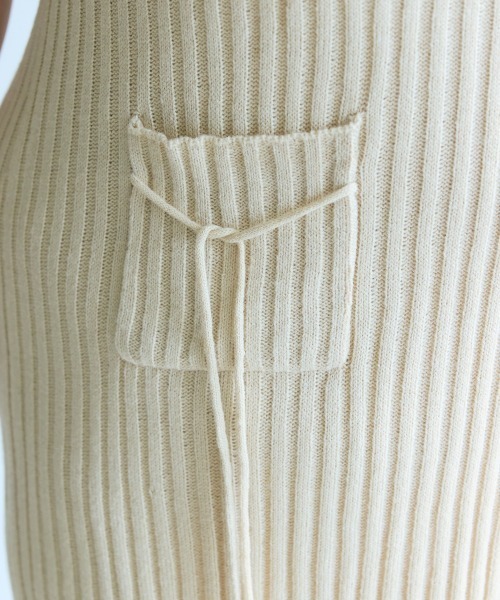 SMILE LAND(スマイルランド)の「<大きいサイズ>【らめちゃんコラボ】2点セット(ニットワンピース+ニットカーディガン)JERRY SELECT(ワンピース・レディース・ベージュ/チャコールグレー・3L/L/LL/4L/5L)」の16枚目の写真