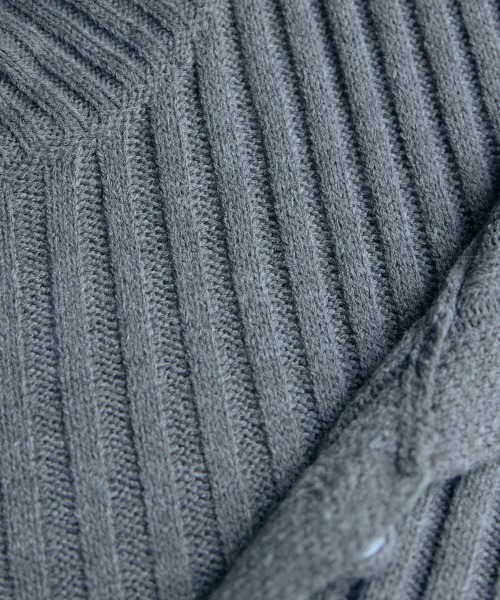 SMILE LAND(スマイルランド)の「<大きいサイズ>【らめちゃんコラボ】2点セット(ニットワンピース+ニットカーディガン)JERRY SELECT(ワンピース・レディース・ベージュ/チャコールグレー・3L/L/LL/4L/5L)」の22枚目の写真