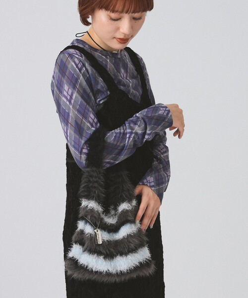 Ray BEAMS（レイビームス）の「シャギー ボーダー ニット バッグ（トートバッグ・レディース・イエロー/ピンク/ブラック・ONE SIZE）」の4枚目の写真