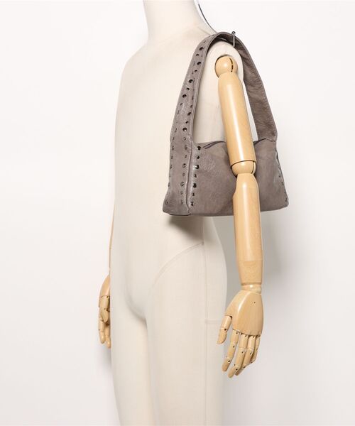 3.3 Field Trip （3.3フィールドトリップ）の「3.3 Field Trip／ミニマルリベバック（ハンドバッグ・レディース・ブラック/グレー・FREE）」の18枚目の写真