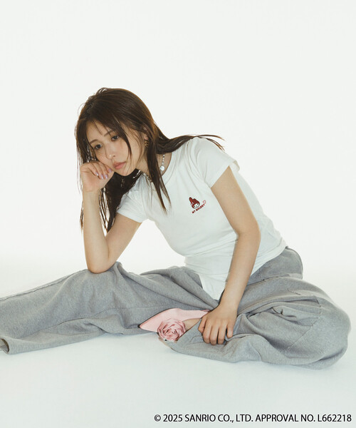 BASICKS(ベイシックス)の「BASICKS × SANRIO × Firsthand/ベイシックス × サンリオ × ファーストハンド x <My Melody><Kuromi> CONPACT PRINT TEE(Tシャツ/カットソー・レディース・ブラック/ホワイト・FREE)」の15枚目の写真