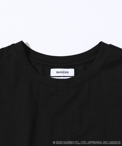 BASICKS(ベイシックス)の「BASICKS × SANRIO × Firsthand/ベイシックス × サンリオ × ファーストハンド x <My Melody><Kuromi> CONPACT PRINT TEE(Tシャツ/カットソー・レディース・ブラック/ホワイト・FREE)」の9枚目の写真