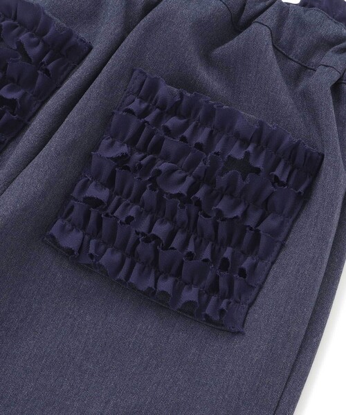 BeBe Petits Pois Vert（ベベプチポワヴェール）の「シフォンフリルブラウス+ロングパンツセットアップ（セットアップ・キッズ・ブラック系その他/ブルー・100cm/110cm/120cm/130cm/140cm/150cm）」の3枚目の写真