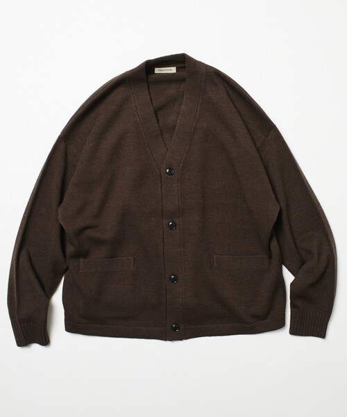 FREAK'S STORE（フリークスストア）の「限定展開 Relax Fit リラックスフィット イージーケア ウォッシャブル Vネックカーディガン（カーディガン/ボレロ・メンズ・ネイビー/ブラック/グレー/チャコールグレー/ブラウン・LARGE/MEDIUM/SMALL）」の15枚目の写真