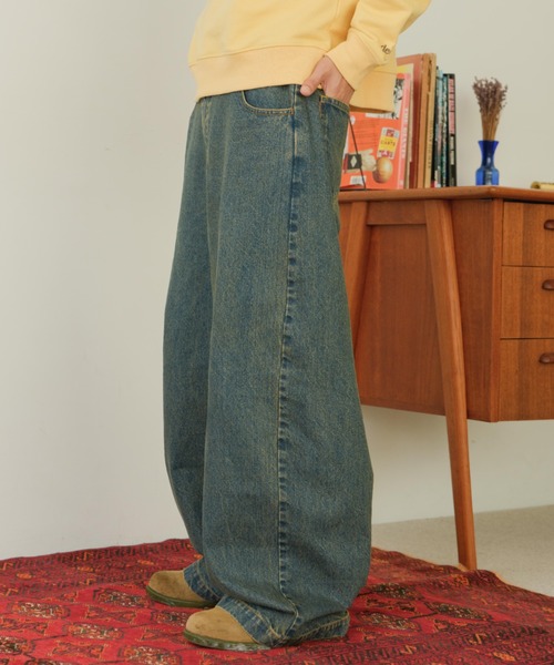 eLur(エラー)の「ワイドデニムパンツ(デニムパンツ・レディース・ブルー/ストライプ・1)」の1枚目の写真