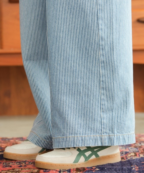 eLur(エラー)の「ワイドデニムパンツ(デニムパンツ・レディース・ブルー/ストライプ・1)」の21枚目の写真
