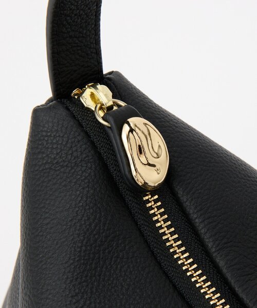 セール】【コラボカラーあり】スクエアワンショルダーバッグ