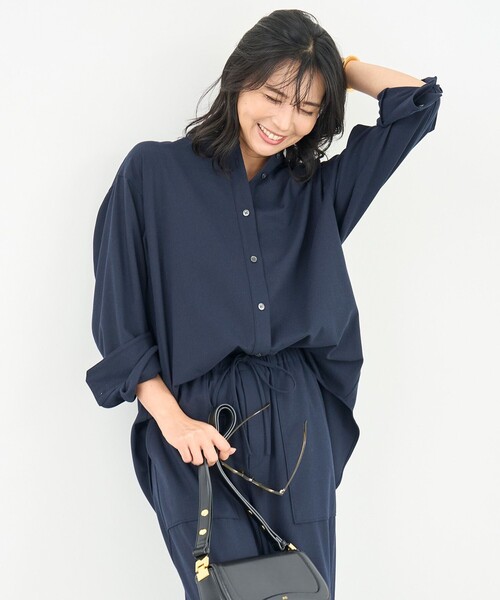 UNFILO(アンフィーロ)の「ライトフランネル オーバーシャツ(シャツ/ブラウス・レディース・黄土色系/ネイビー系/グレー系・SMALL/MEDIUM)」の1枚目の写真