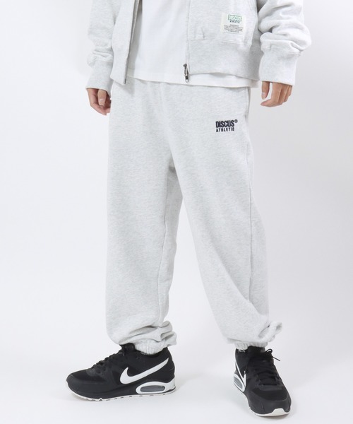 DISCUS ATHLETIC（ディスカス　アスレチック）の「DISCUS ATHLETIC（ディスカスアスレチック）ワンポイント刺繍 USAコットン ヘビーウェイトスウェットパンツ メンズ レディース ユニセックス（スウェットパンツ・メンズ・アッシュグレー/ブラック/ブラウン・M/L/XL）」の2枚目の写真