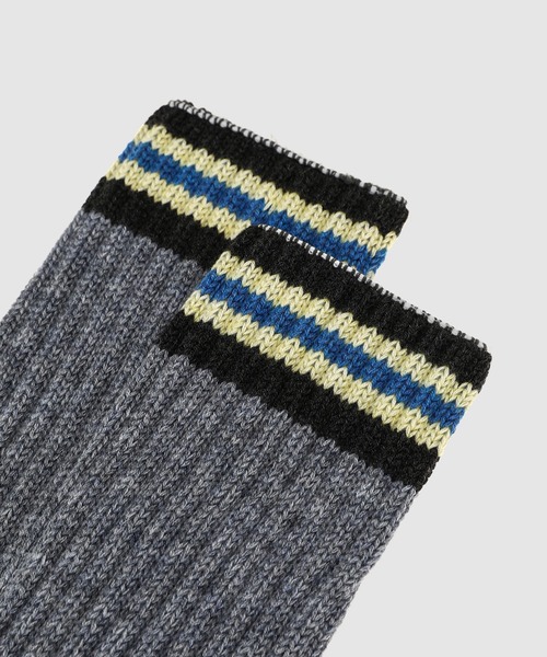 FACETASM（ファセッタズム）の「RIB SOCKS（ソックス/靴下・メンズ・ホワイト/グレー・00）」の3枚目の写真