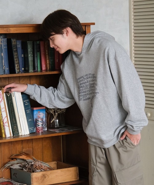 GLOBAL WORK（グローバルワーク）の「USAグラフィックパーカー/AND YUA ANY/589083（パーカー・キッズ・チャコールグレー/ブルー/ブラック/グレー系その他/パープル系その他7/グレー系その他7・SMALL/MEDIUM/LARGE）」の4枚目の写真