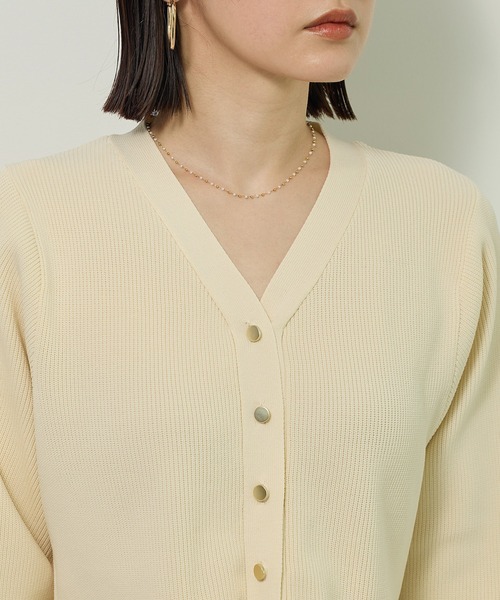 Green　Parks（グリーンパークス）の「金釦ペプラムニットカーディガン（カーディガン/ボレロ・レディース・レッド/ホワイト系その他2/杢グレー/ブラック・FREE）」の10枚目の写真