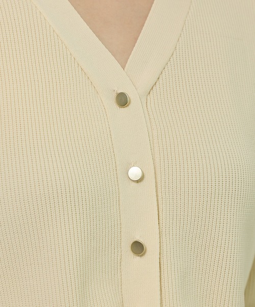 Green　Parks（グリーンパークス）の「金釦ペプラムニットカーディガン（カーディガン/ボレロ・レディース・レッド/ホワイト系その他2/杢グレー/ブラック・FREE）」の11枚目の写真