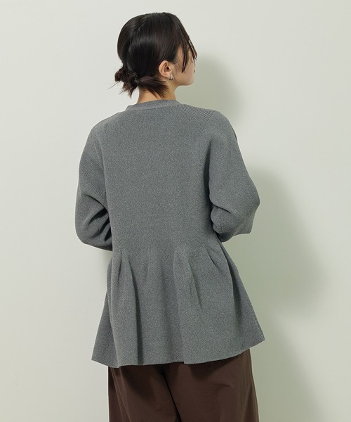 Green　Parks（グリーンパークス）の「金釦ペプラムニットカーディガン（カーディガン/ボレロ・レディース・レッド/ホワイト系その他2/杢グレー/ブラック・FREE）」の22枚目の写真